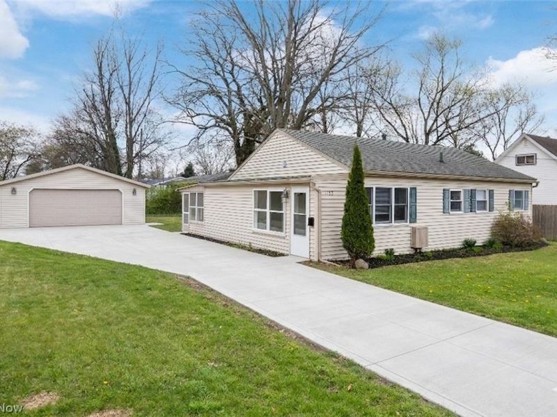 1153 Janis Avenue, Akron, OH 44314 Photo 2