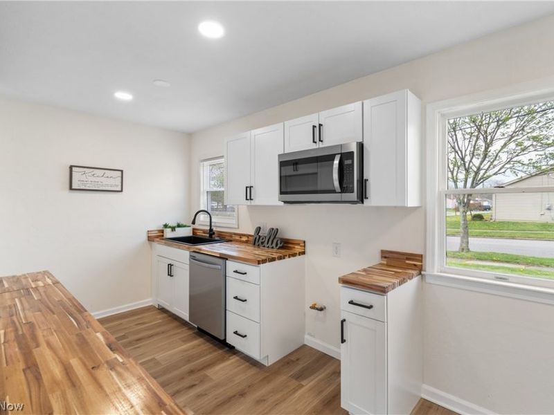 1153 Janis Avenue, Akron, OH 44314 Photo 6