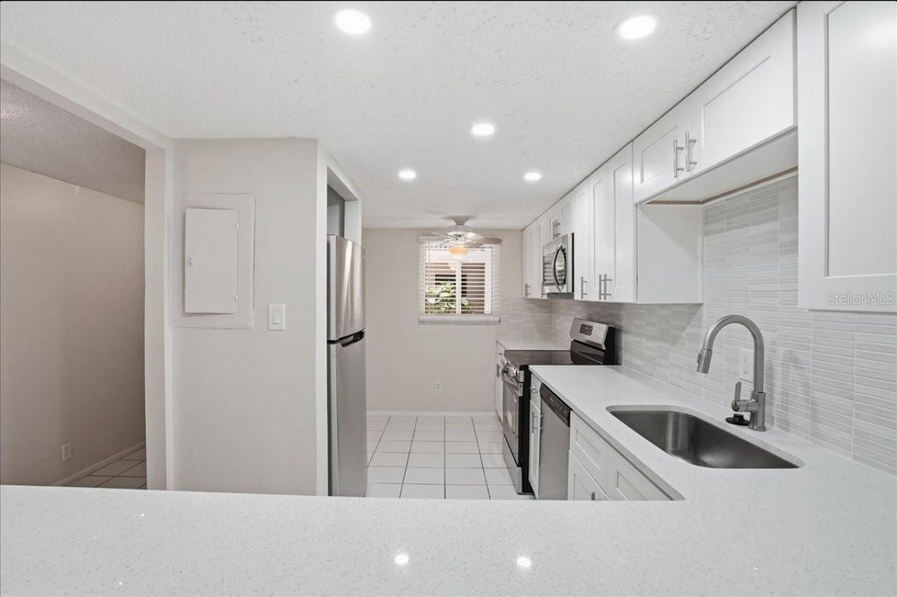 3700 S Osprey Avenue, Unit 115, Sarasota, FL 34239 Photo