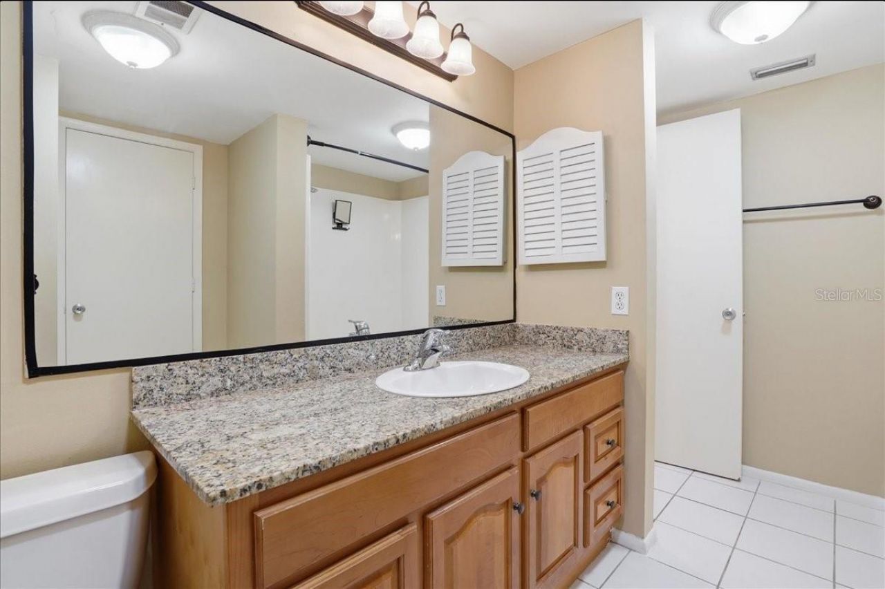 3700 S Osprey Avenue, Unit 115, Sarasota, FL 34239 Photo