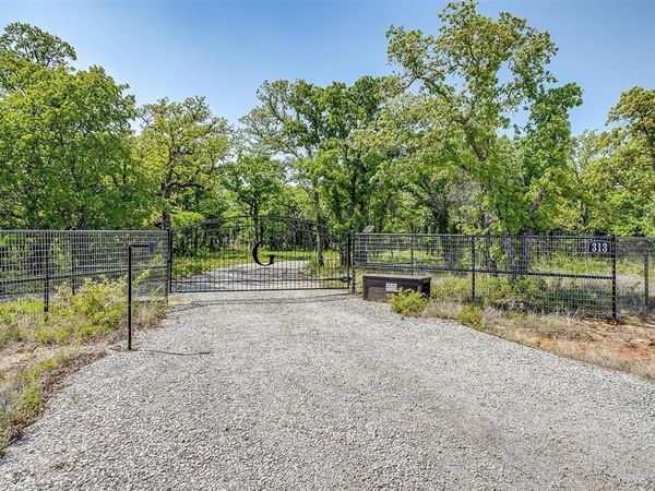 313 Broken Rd Road, Perrin, TX 76486