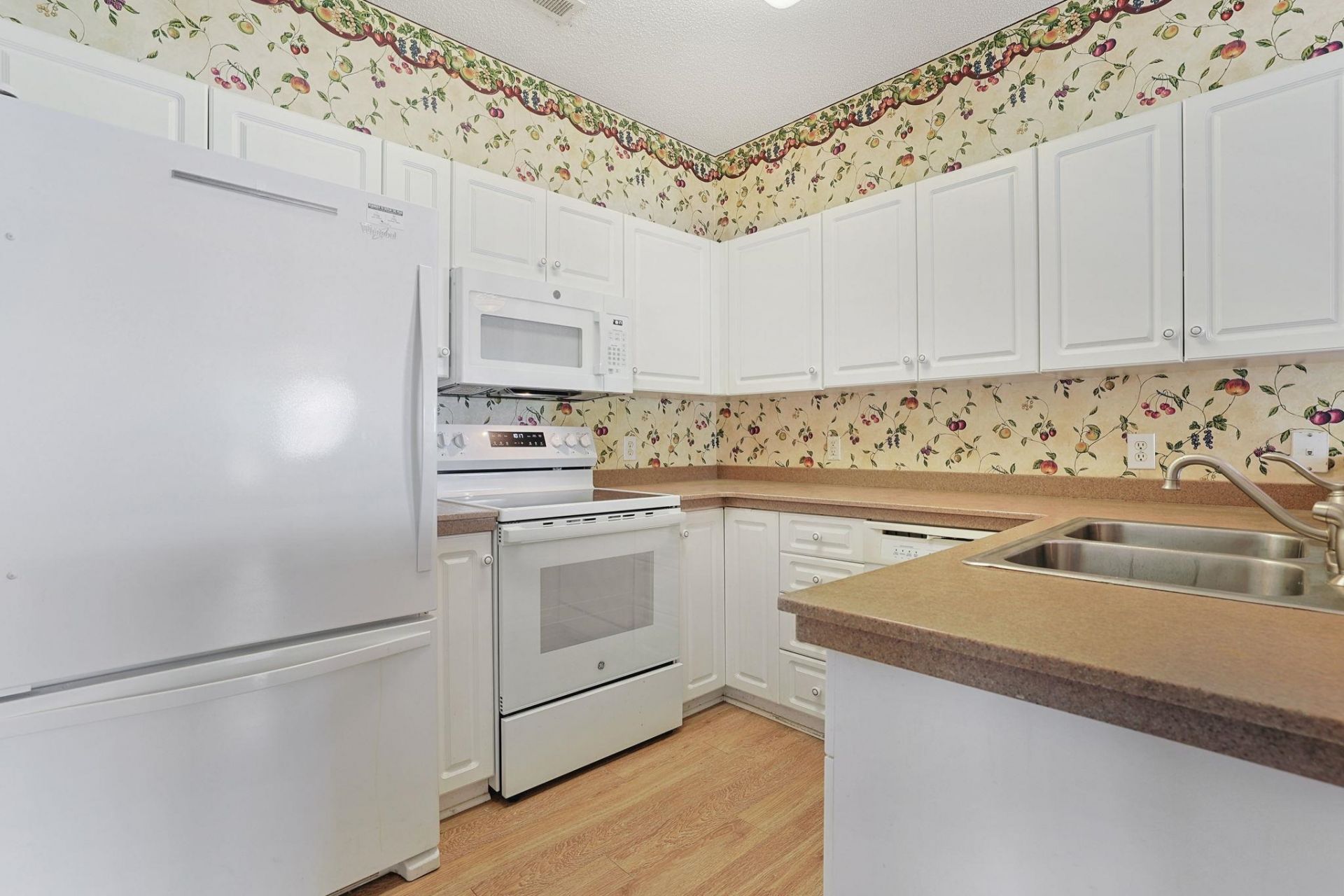 4640 Lightkeepers Way Photo 7