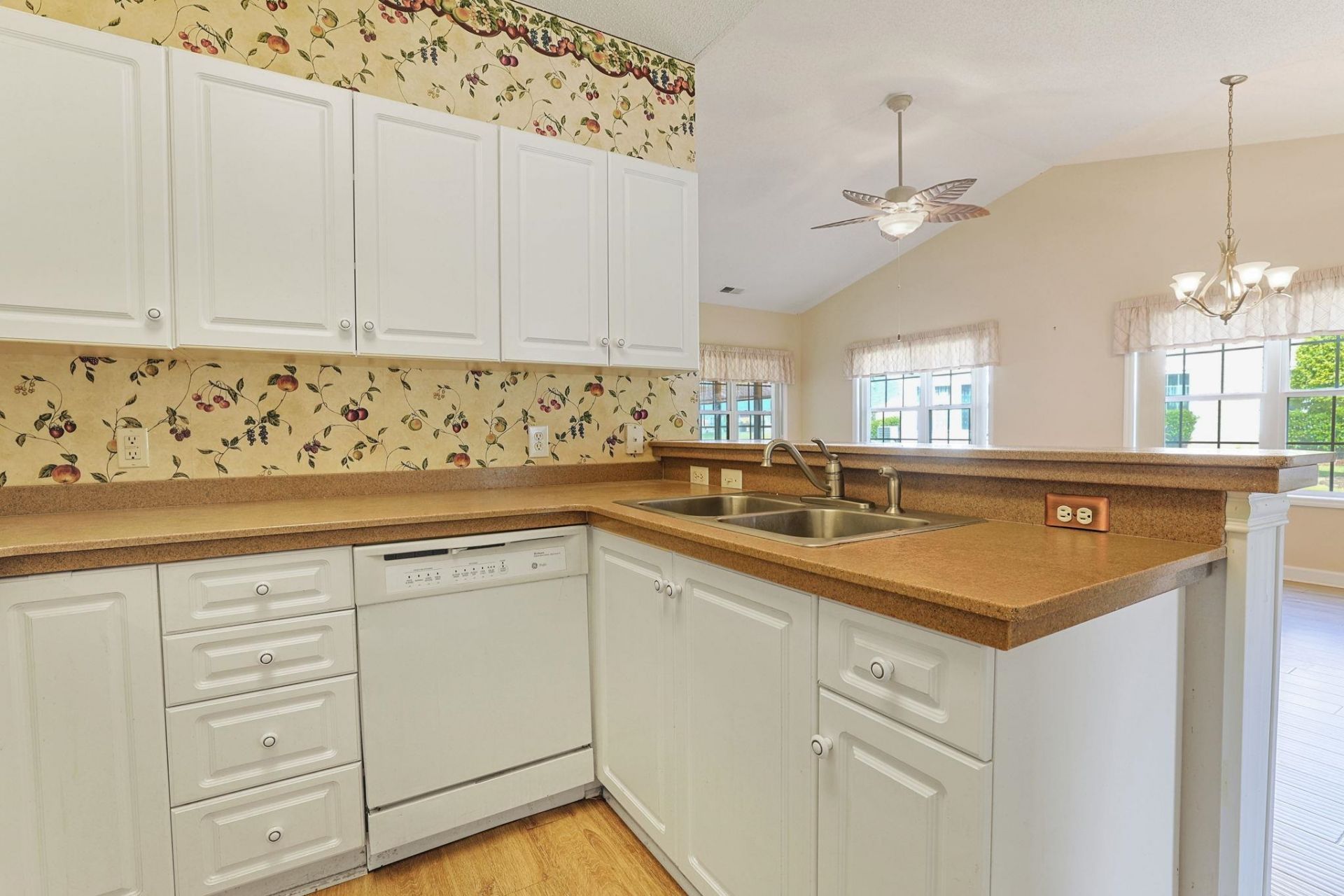 4640 Lightkeepers Way Photo 8