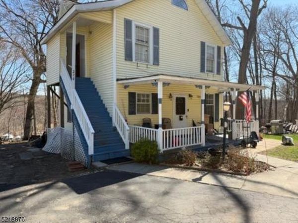 270 Espanong Rd, Unit 2, Jefferson, NJ 07849