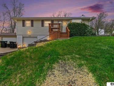 9459 Tomahawk Boulevard, Omaha, NE 68134