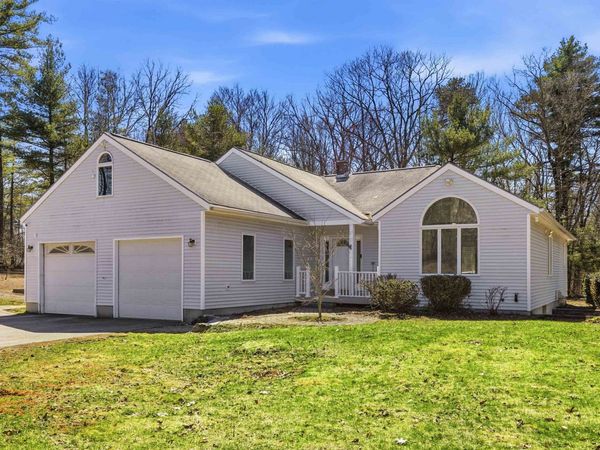 25 Maylane Drive, Salem, NH 03079