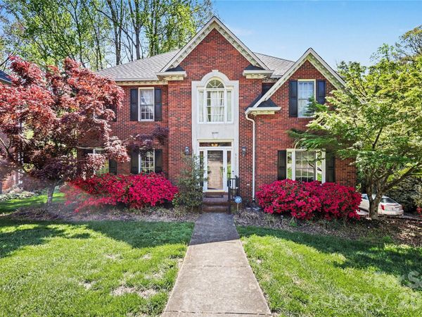 5005 Mayberry Lane, Winston Salem, NC 27106