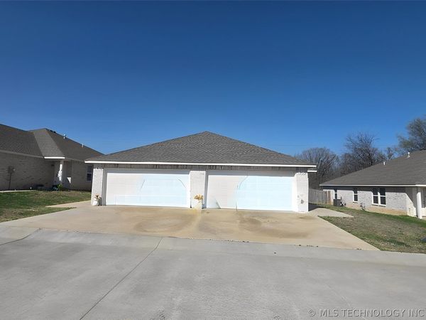 1908 Mulberry Street , Wagoner, OK 74467