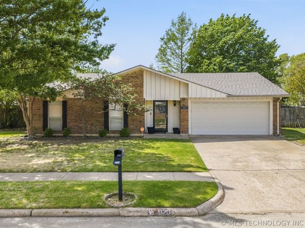 929 Cheyenne Street, Ardmore, OK 73401