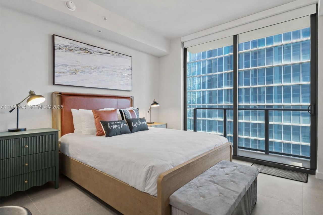 11 NE 6th St, Unit 2102, Miami, FL 33132 Photo