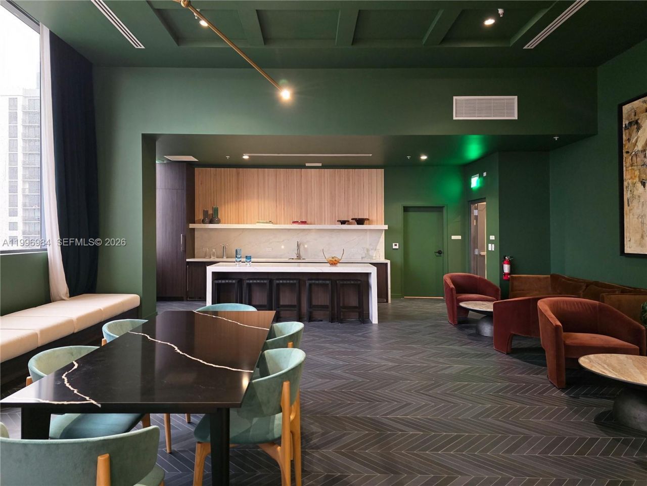 11 NE 6th St, Unit 2102, Miami, FL 33132 Photo