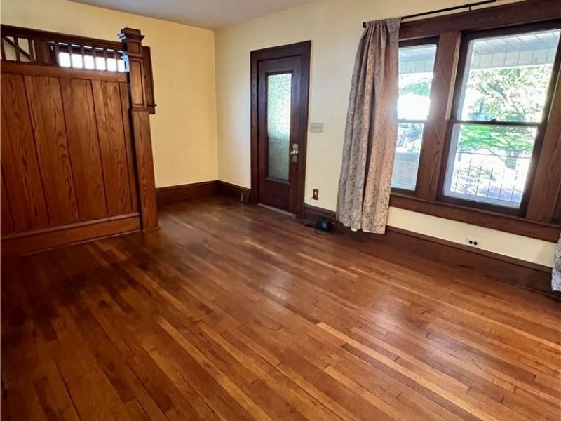 1116 Murray Avenue, Akron, OH 44310 Photo 2