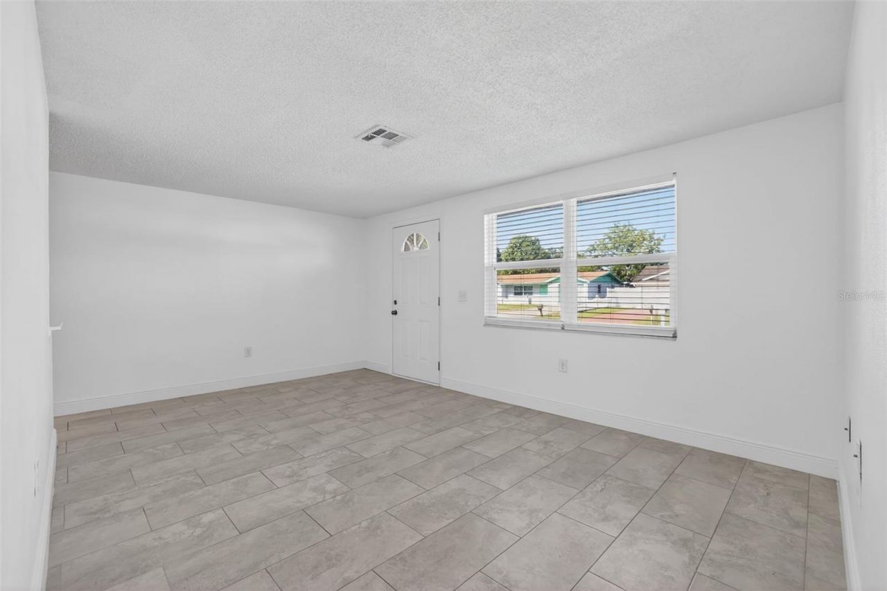 10914 Leeds Road , Port Richey, FL 34668 Photo