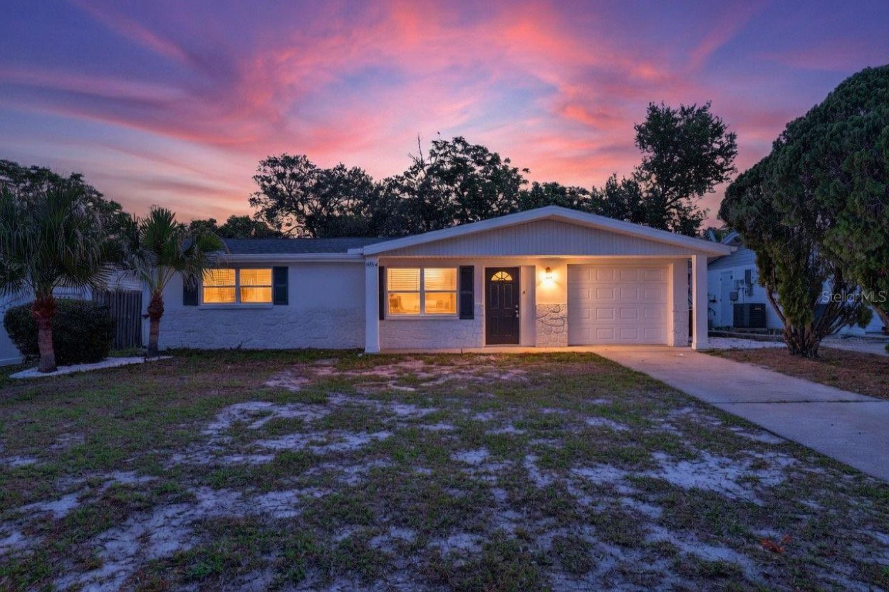 10914 Leeds Road , Port Richey, FL 34668 Photo