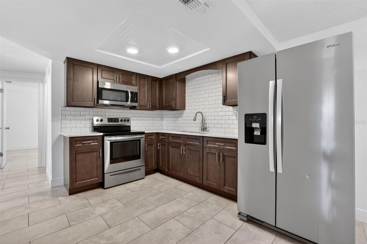 10914 Leeds Road , Port Richey, FL 34668 Photo