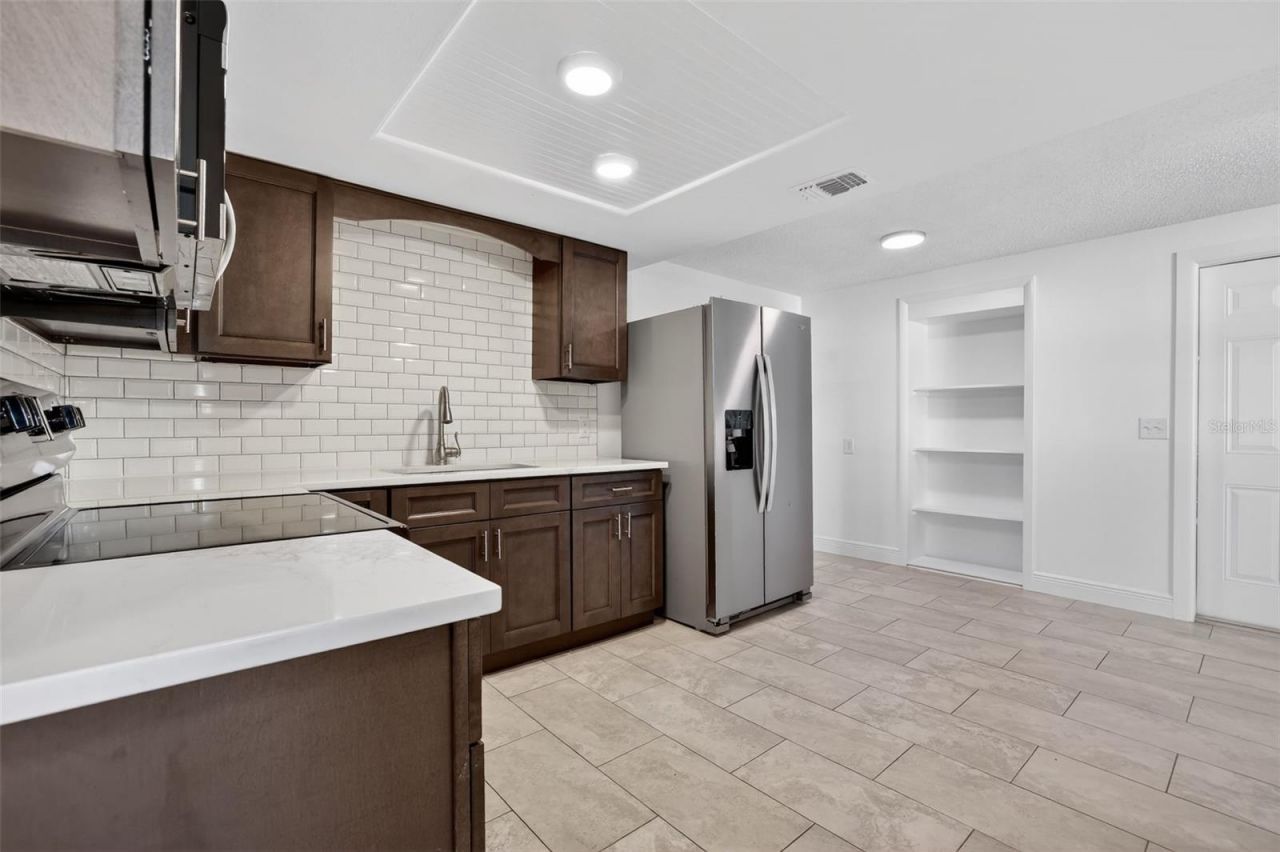 10914 Leeds Road , Port Richey, FL 34668 Photo