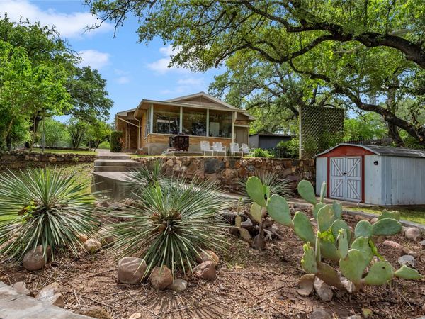 817 County Road 126, Kingsland, TX 78639