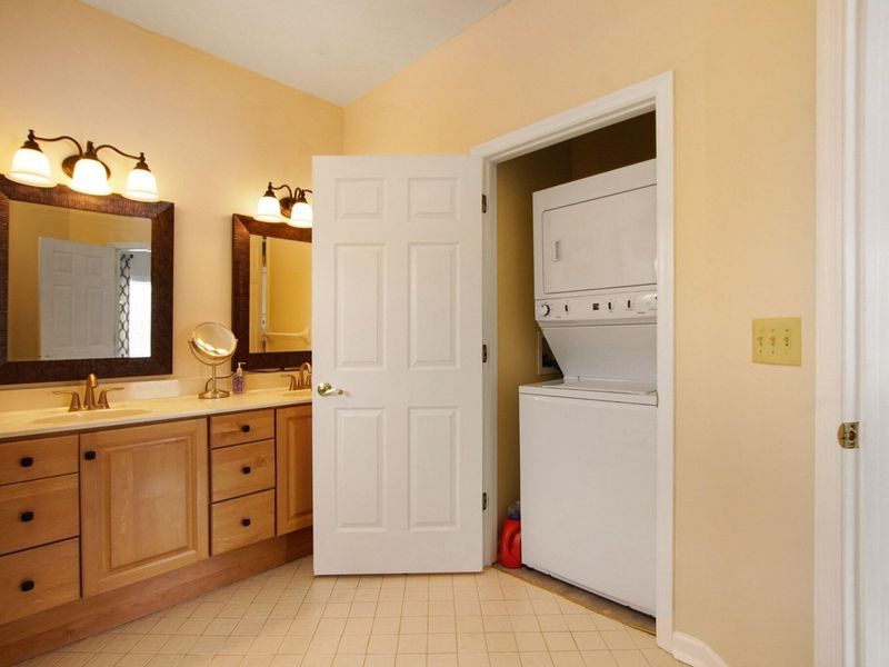 10771 Crown Pointe Drive, Union, KY 41091 Photo 14