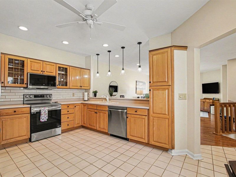 10771 Crown Pointe Drive, Union, KY 41091 Photo 4