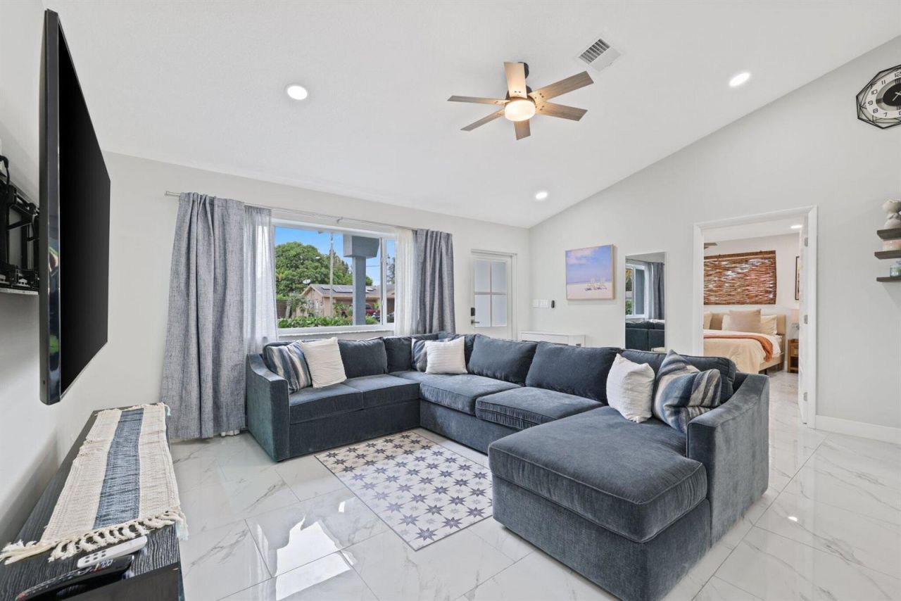 510 NE 38th Street, Deerfield Beach, FL 33064 Photo