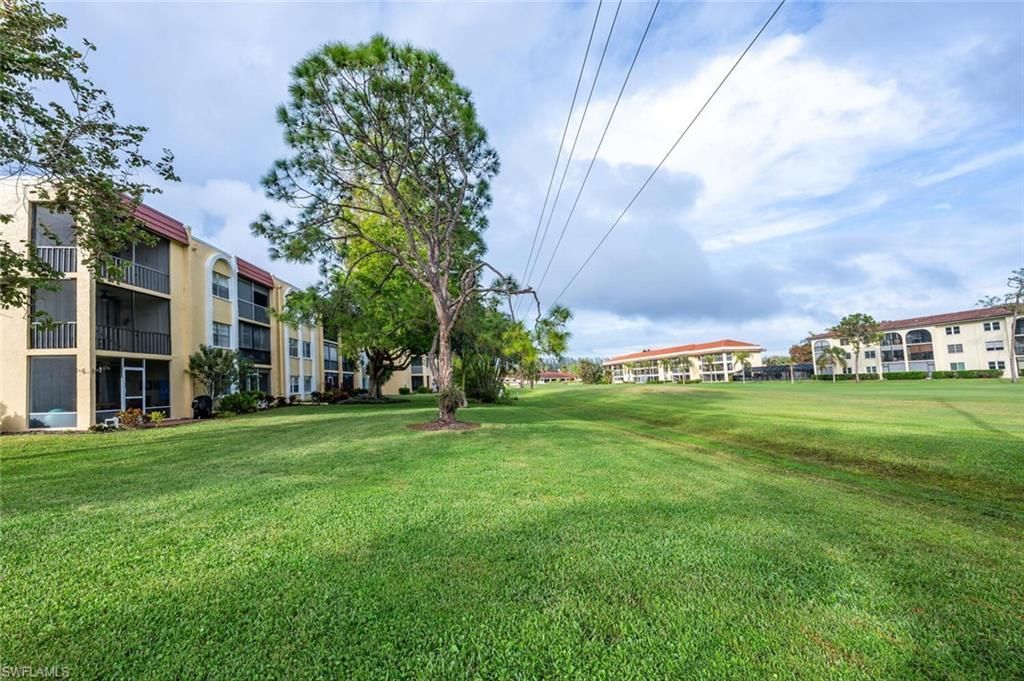 1087 Forest Lakes Dr, Unit 1-303, Naples, FL 34105 Photo