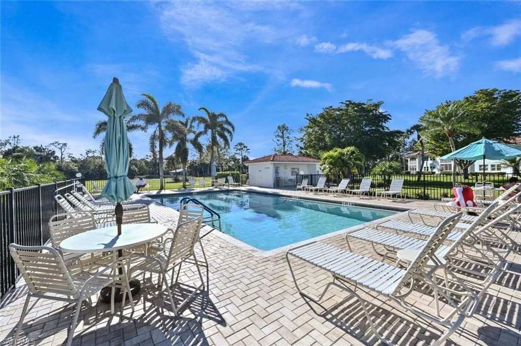 1087 Forest Lakes Dr, Unit 1-303, Naples, FL 34105 Photo