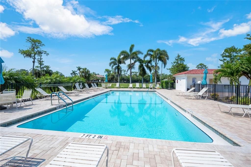 1087 Forest Lakes Dr, Unit 1-303, Naples, FL 34105 Photo