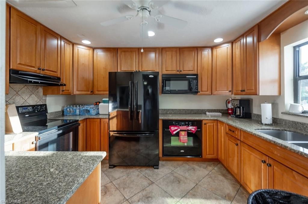 1087 Forest Lakes Dr, Unit 1-303, Naples, FL 34105 Photo