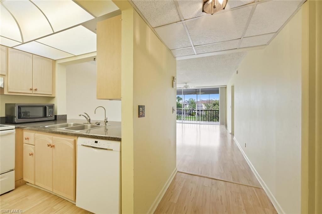 1087 Forest Lakes Dr, Unit 1-303, Naples, FL 34105 Photo