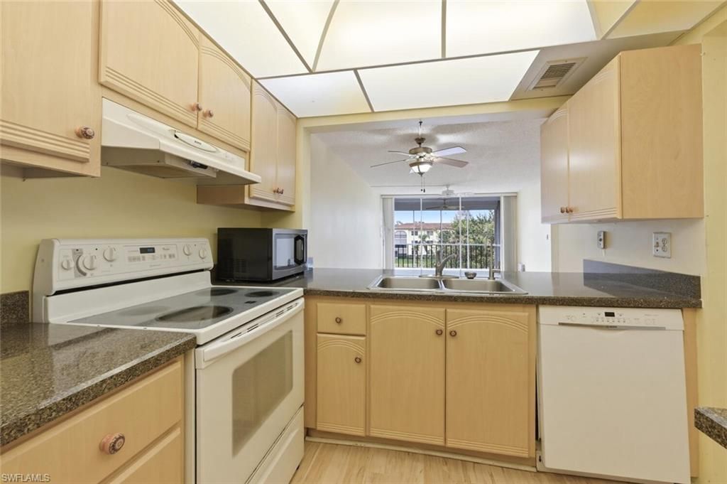 1087 Forest Lakes Dr, Unit 1-303, Naples, FL 34105 Photo