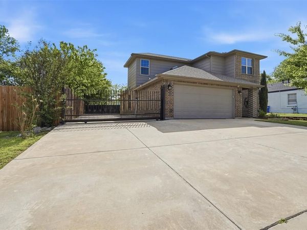 637 S Redford Lane, White Settlement, TX 76108
