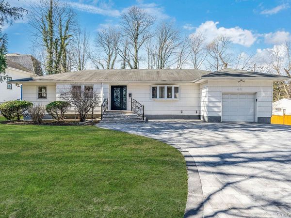 45 Roslyn Road, Roslyn Heights, NY 11577