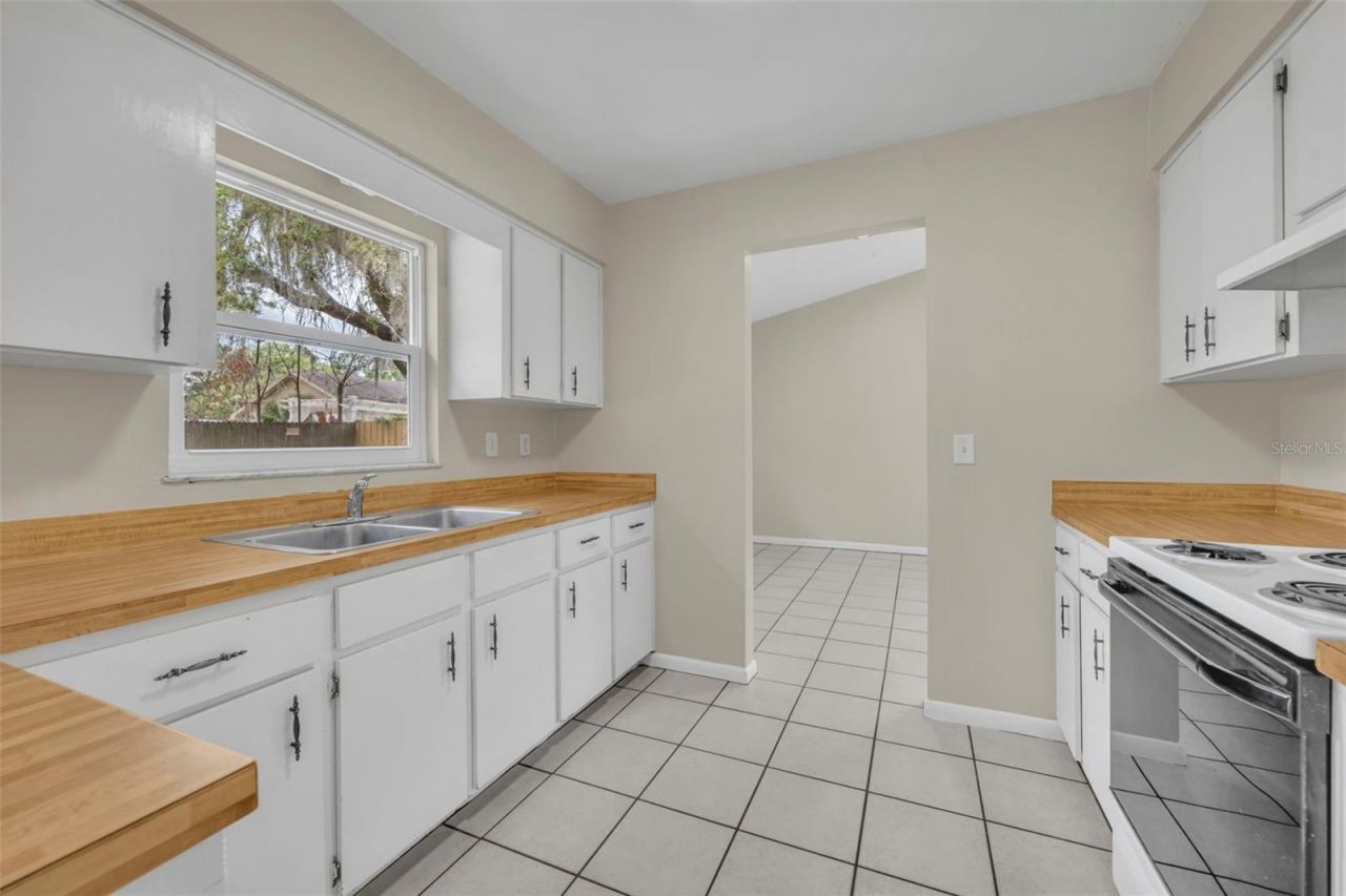 3046 N Windchime Circle , Apopka, FL 32703 Photo