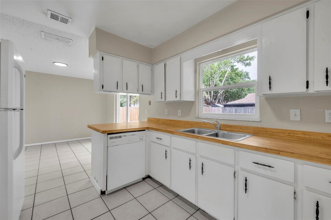 3046 N Windchime Circle , Apopka, FL 32703 Photo