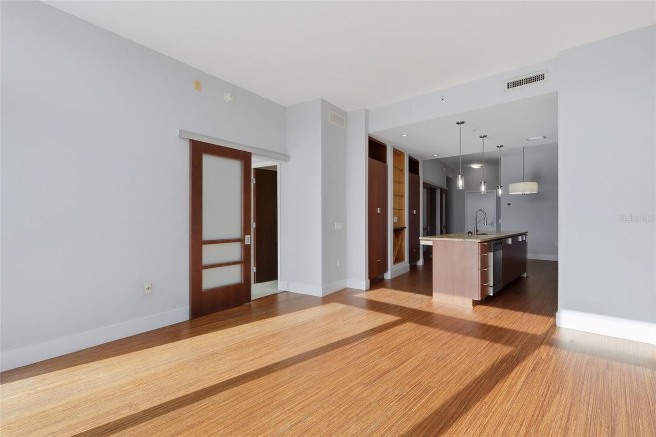 111 N 12th Street , Unit 1811, Tampa, FL 33602 Photo