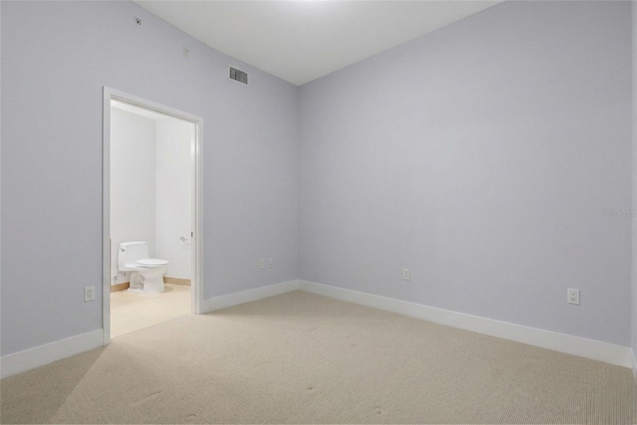 111 N 12th Street , Unit 1811, Tampa, FL 33602 Photo