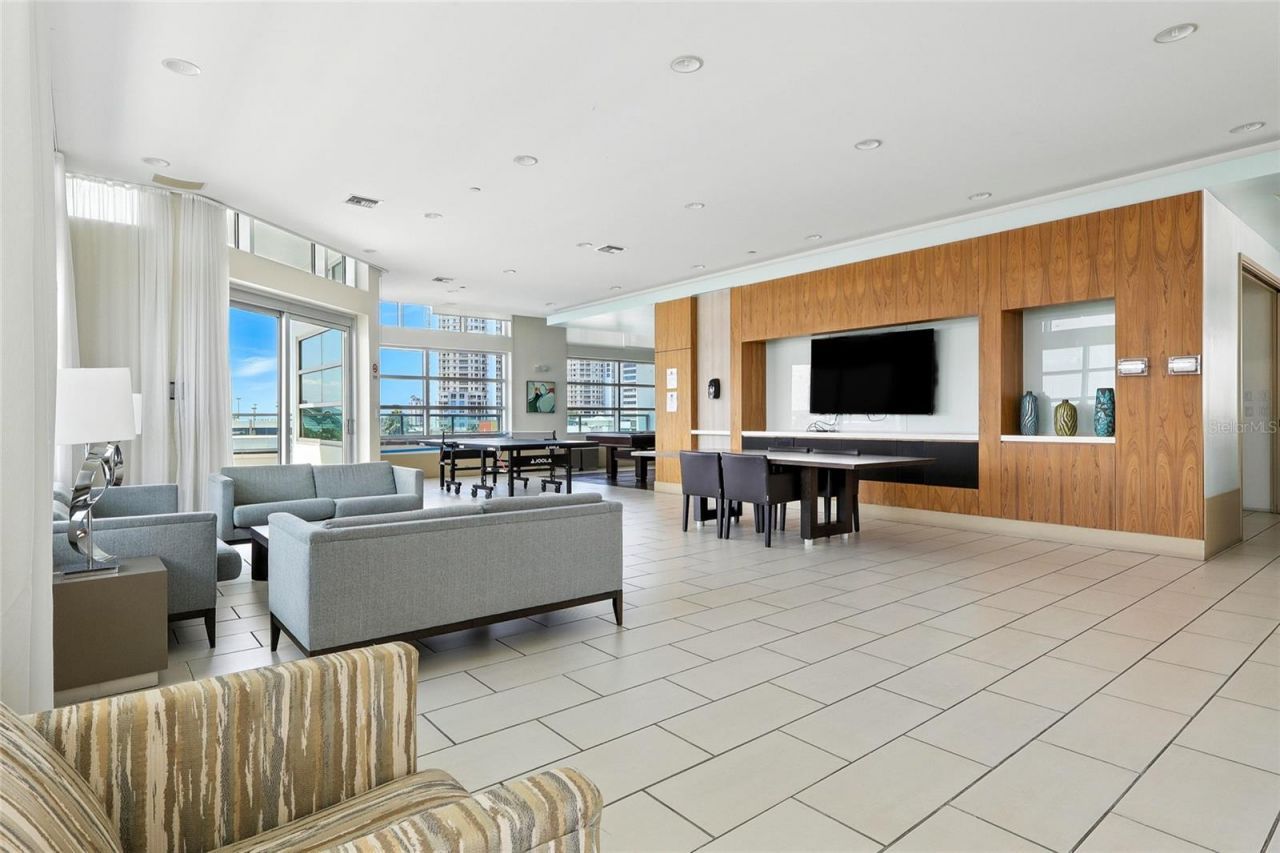 111 N 12th Street , Unit 1811, Tampa, FL 33602 Photo