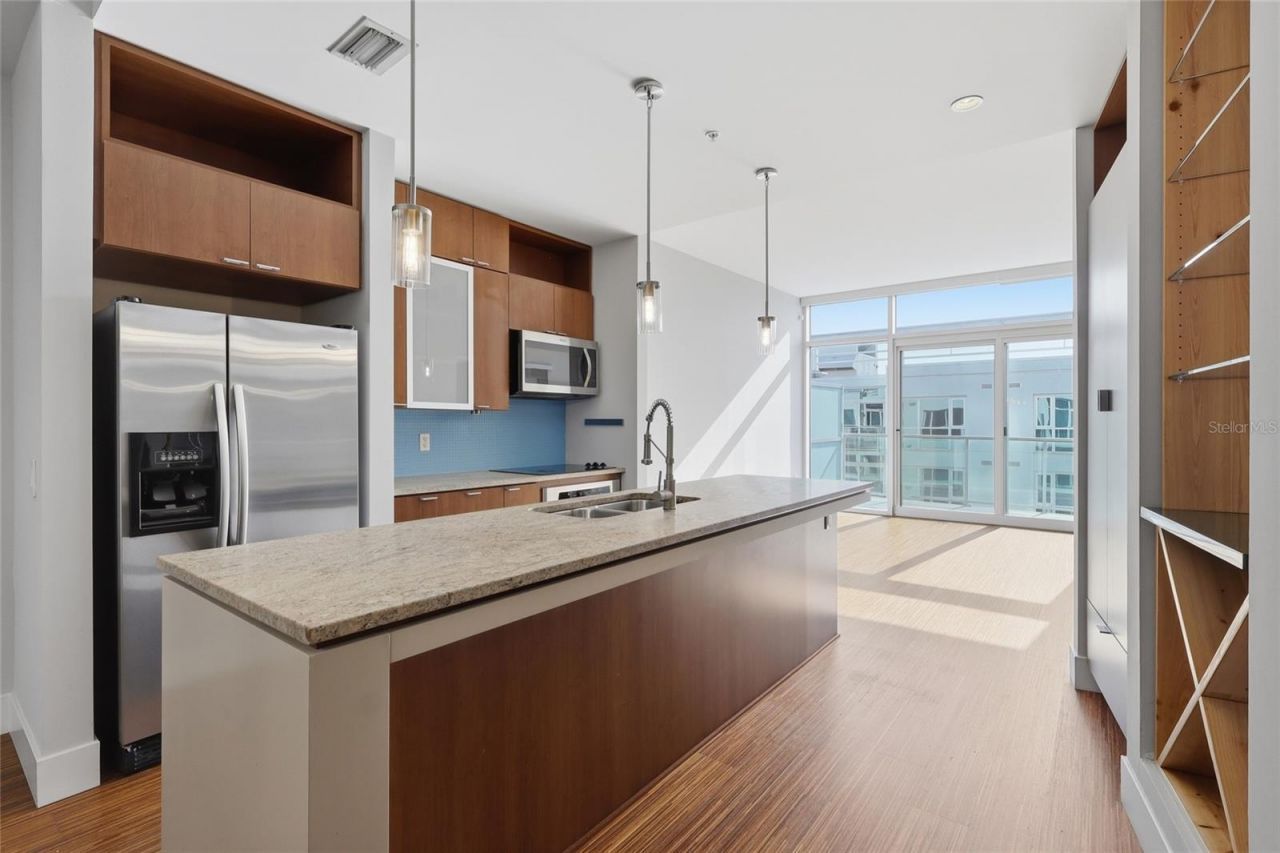 111 N 12th Street , Unit 1811, Tampa, FL 33602 Photo