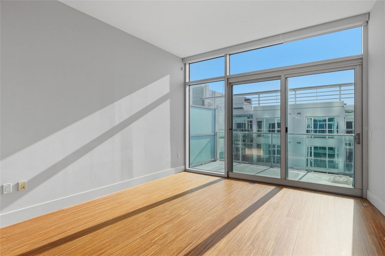 111 N 12th Street , Unit 1811, Tampa, FL 33602 Photo