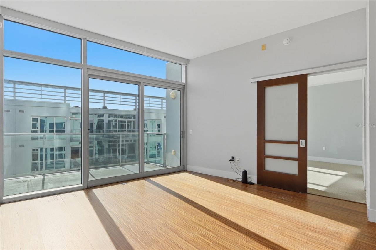 111 N 12th Street , Unit 1811, Tampa, FL 33602 Photo