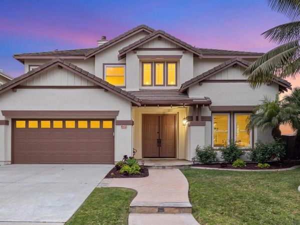 6553 Bluebonnet Dr, Carlsbad, CA 92011