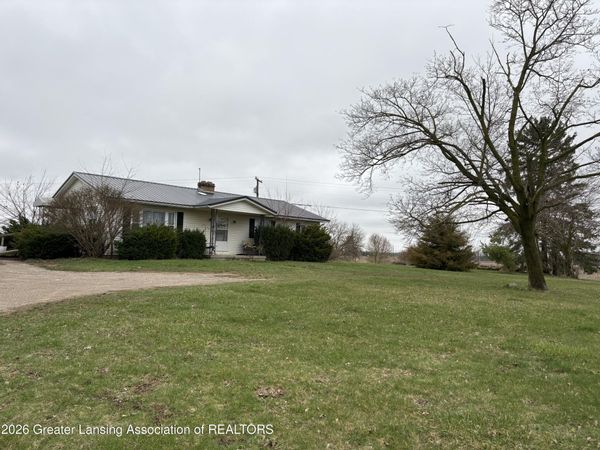 11010 Barnes Road, Portland, MI 48875