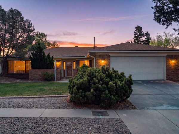 9420 Lona Lane NE, Albuquerque, NM 87111