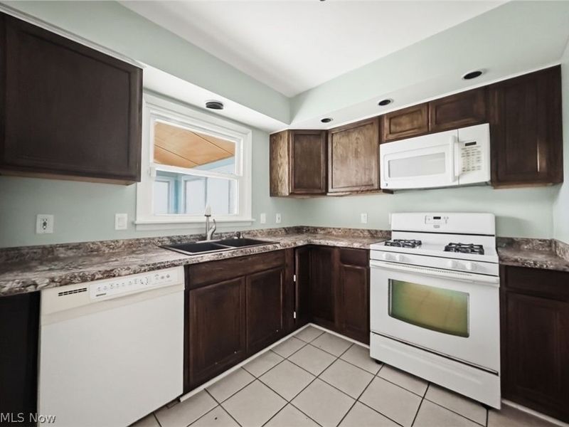 3786 Bryant Drive, Youngstown, OH 44511 Photo 10