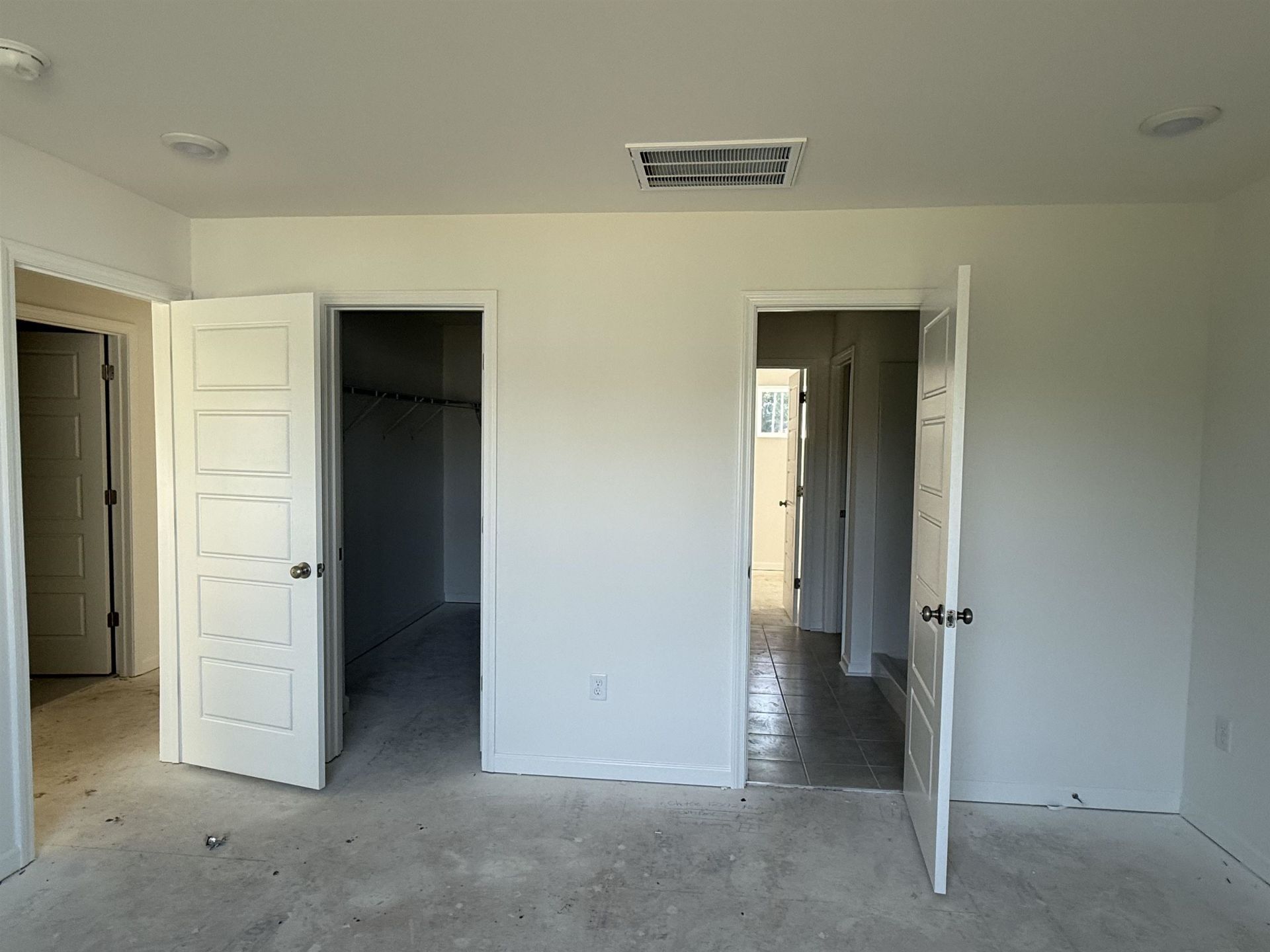 5037 Gallop Ct. Photo 8