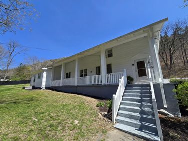 5129 Kanawha Trl, Covington, VA 24426