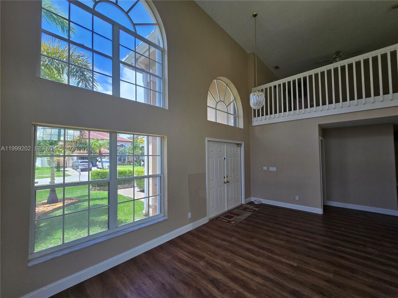 18341 NW 10th St, Pembroke Pines, FL 33029 Photo