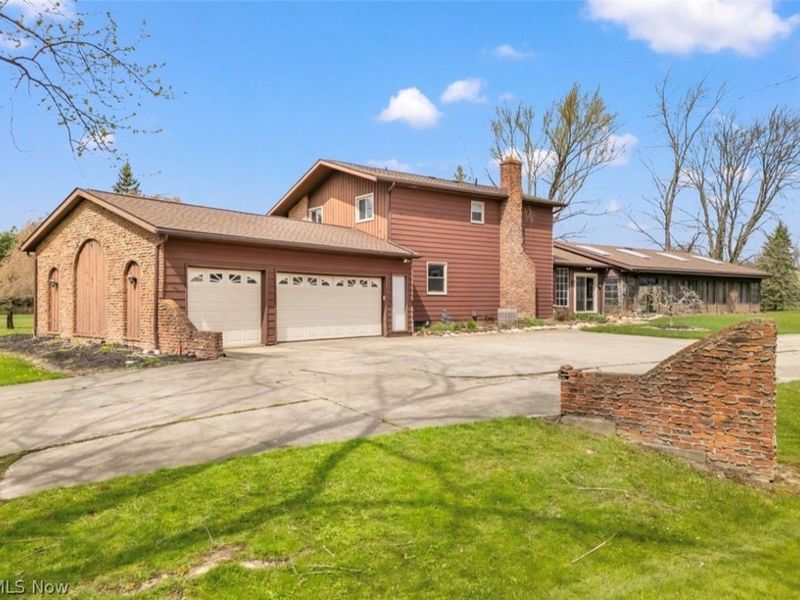 4747 Sharon Copley Road, Medina, OH 44256 Photo 2