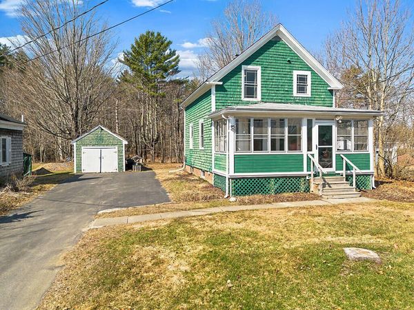 324 Main Street , Vassalboro, ME 04989