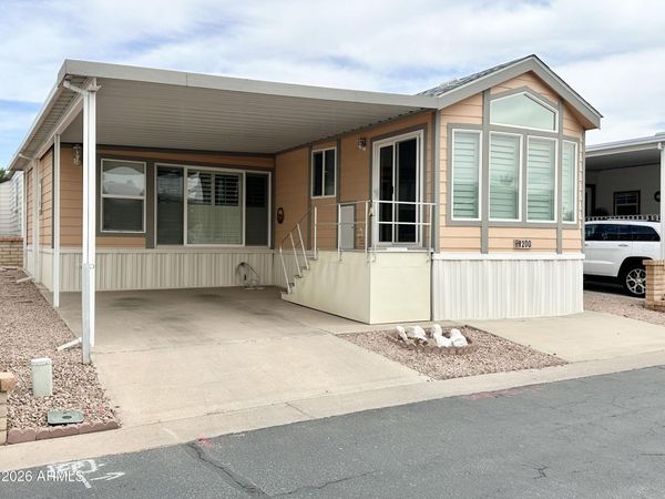 111 S GREENFIELD Road, Unit 200, Mesa, AZ 85206